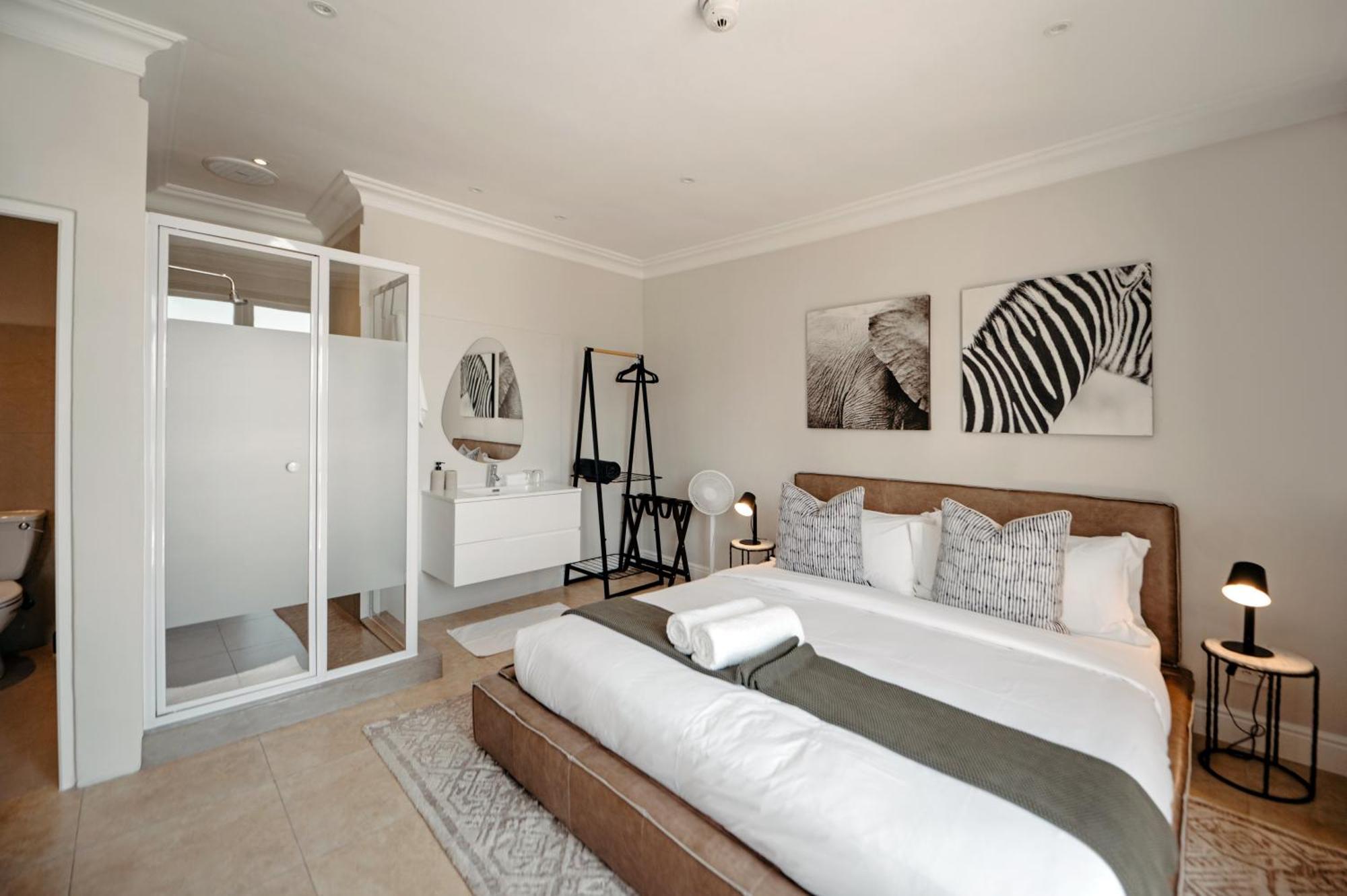 Dixon House In De Waterkant By Cape Finest Cape Town Room photo