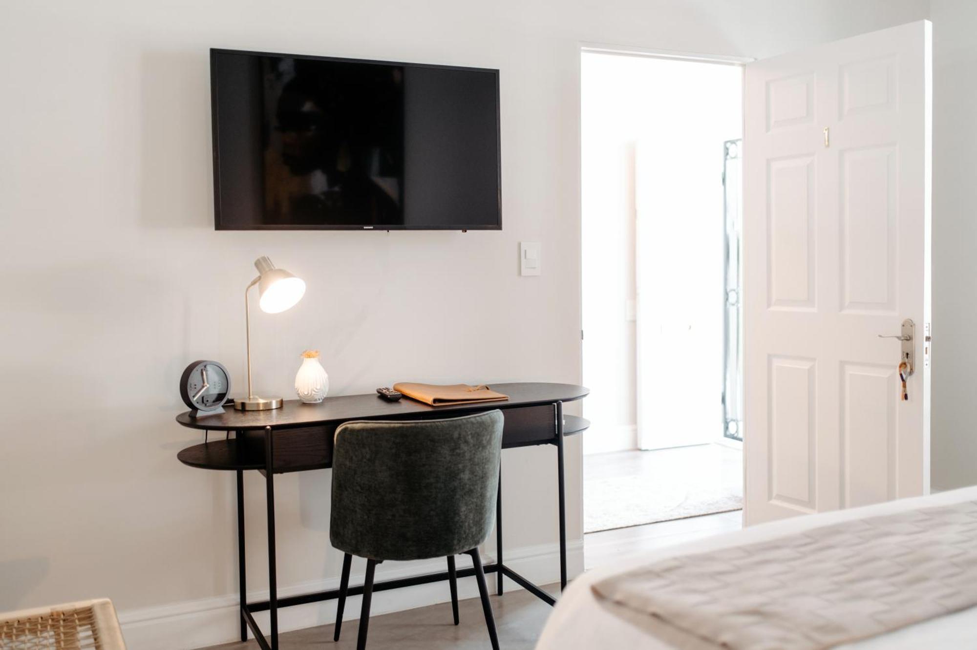 Dixon House In De Waterkant By Cape Finest Cape Town Room photo